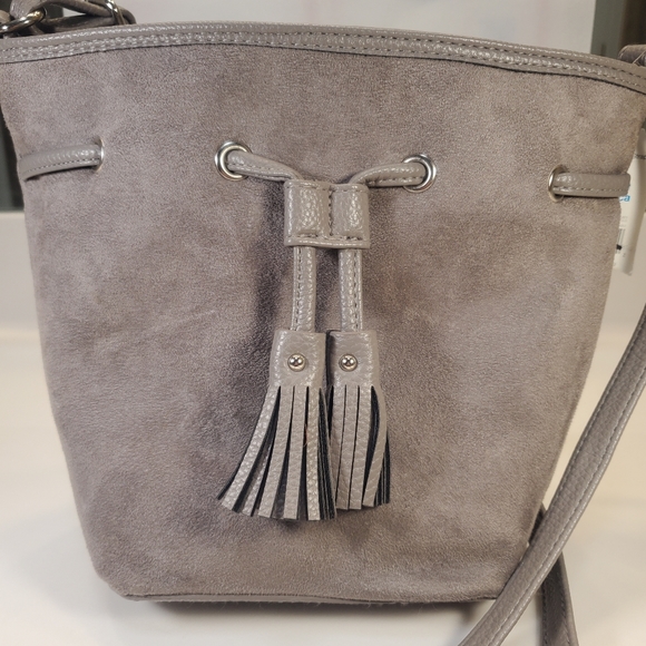 Time and Tru Gray Crossbody Bucket Bag - Picture 6 of 15